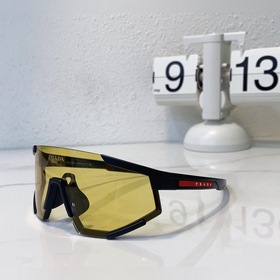 Prada, модель SPS04W, оригинальная форма, фирменный красный логот