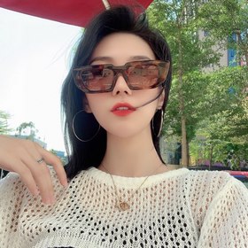 Модель PRADA SPR11ZS Размер： 52-18-145 PRADA с усилившимся объемн