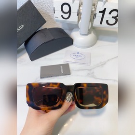 PRADA SPR11ZS Размер： 52-18-145 PRADA с ультра-объемным дизайном 