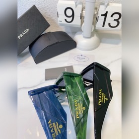 PRADA SPR11ZS Размер： 52-18-145 PRADA с ультра-объемным дизайном 
