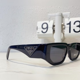 Prada Модель： SPR 09Z Размер： 54х18-140