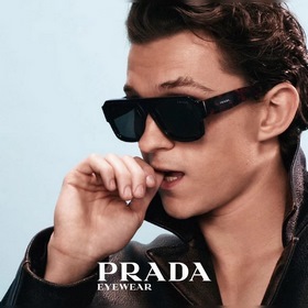 Спайдермен Ограниченная серия PRADA с треугольным дизайном SPR22