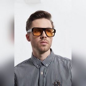 Спайдермен Ограниченная серия PRADA с треугольным дизайном SPR22