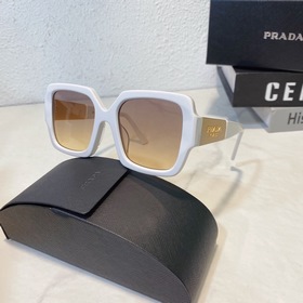 PRADA ~~Модель SPR21X с рекламной кампании. Комбинация цветов при