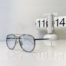 THOM BROWNE… TBS187    Размеры： 57-18-145     Оправа в ст
