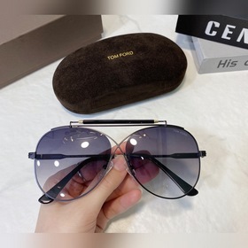 TOM FORD Официальный сайт новой модели FT0818 Размер： 60, 11-145