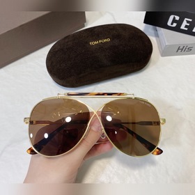 TOM FORD Официальный сайт новой модели FT0818 Размер： 60, 11-145