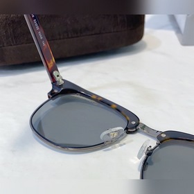 TOM FORD Том Форд  Модель： FT0248  Солнцезащитные очки Размер：
