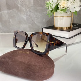 TOM FORD Модель： TF921 Размер： 54/18-145