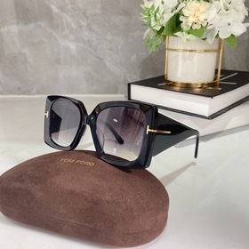 TOM FORD Модель： TF921 Размер： 54/18-145
