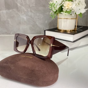 TOM FORD Модель： TF921 Размер： 54/18-145