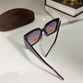 TOM FORD Модель： TF921 Размер： 54/18-145