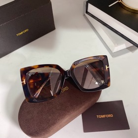 TOM FORD Модель： TF921 Размер： 54х18-145