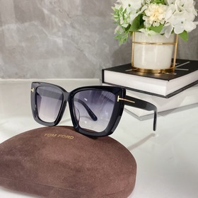 TOM FORD Модель： TF920 Размер： 57/15-145