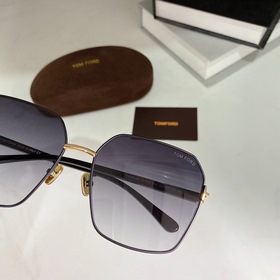 TOM FORD, модель 839. Размеры： 62-16-140.