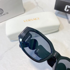 Versace  Модель： VE4361 Рекомендуем Популярные солнцезащитные оч