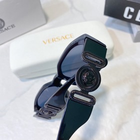 Versace  Модель： VE4361 Рекомендуем Популярные солнцезащитные оч