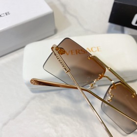 VERSACE Модель： VE2245 Размер： 60 x 13-145