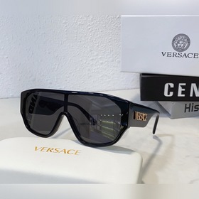 VERSACE Модель： VE4692 Размер： 132х145