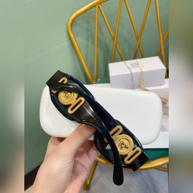 VERSACE Модель： 4361 Размер： 53-16-140