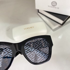 VERSACE Модель： VE4415U Размер： 52/21-145