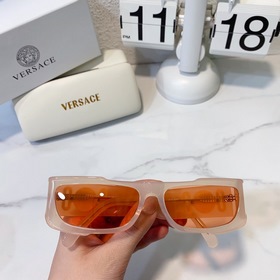 Существует роскошь под названием VERSACE*Солнцезащитные очки с го