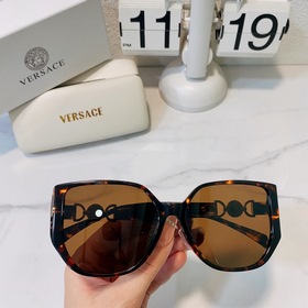 VERSACE Модель： 4449 Размер： 56/17-145