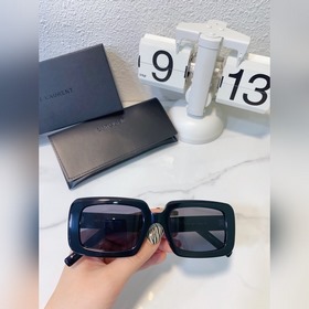 SAINT LAURENT Модель： SL534 Размер： 47*22*145